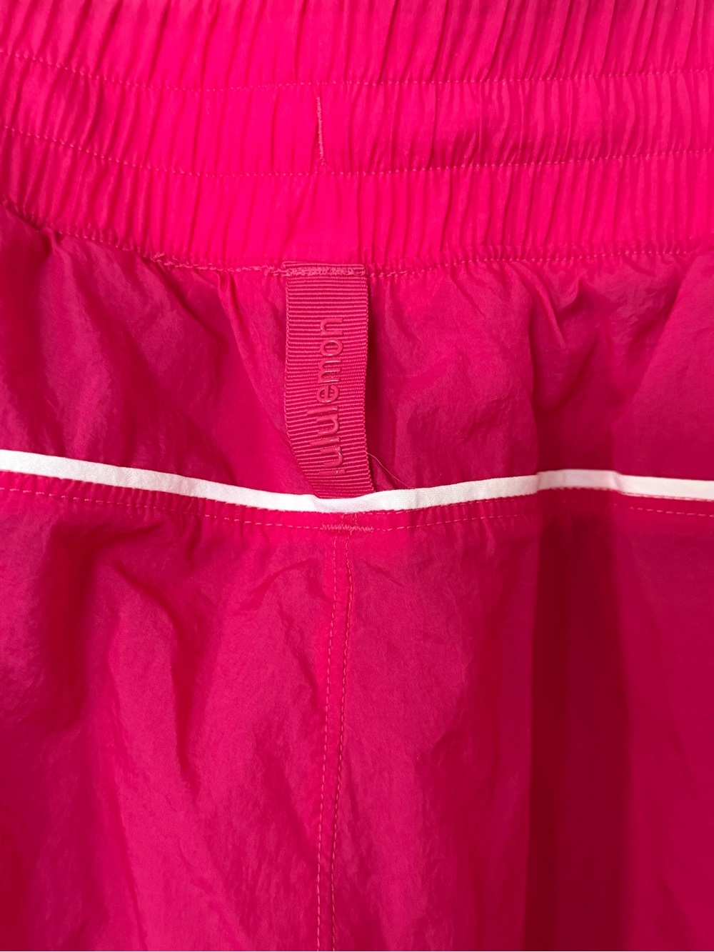 Lululemon License to Train Lightweight Jacket and Mid-Rise Jogger in Hot Pink - Picture 8 of 9